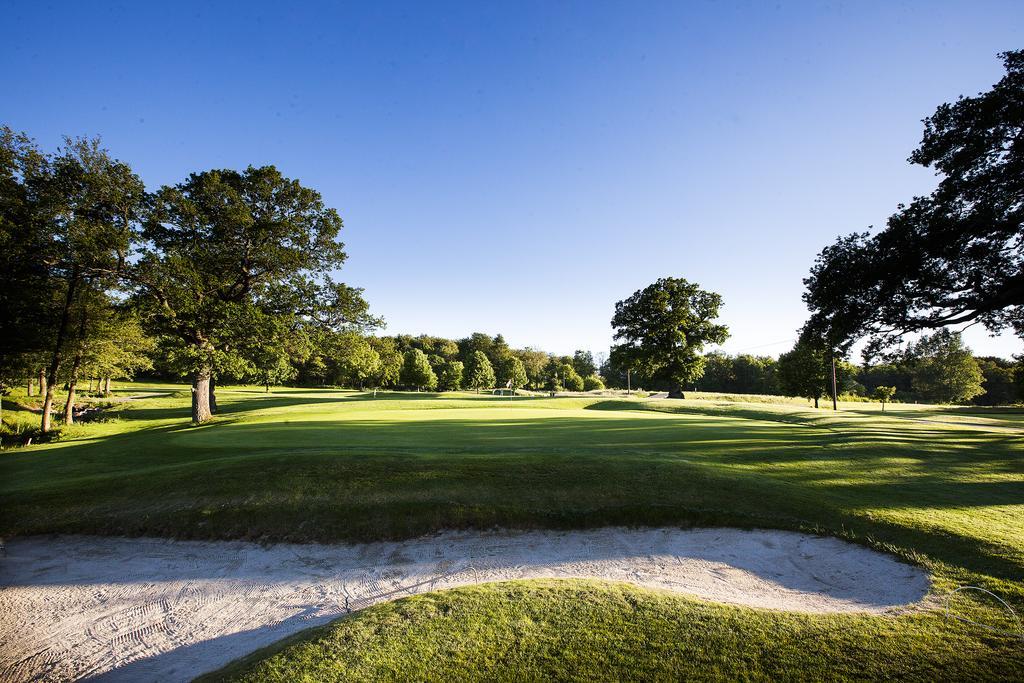Soederasens Golf Lodge Risekatslosa Eksteriør bilde